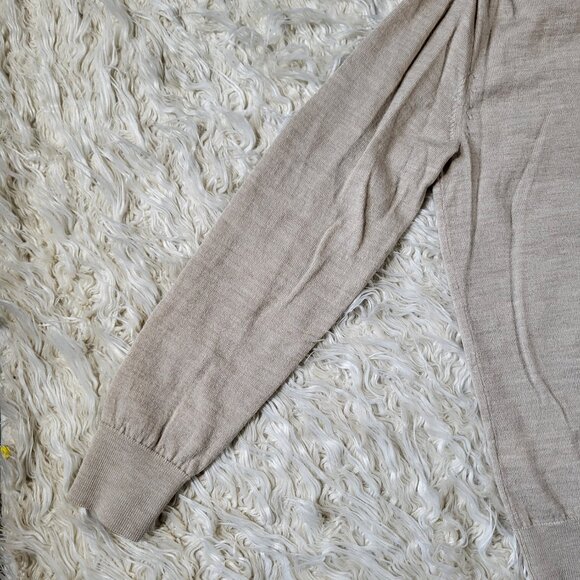 J. Crew Merino Wool V-Neck Sweater Size Medium -‎ Style J7958 - Picture 12 of 14